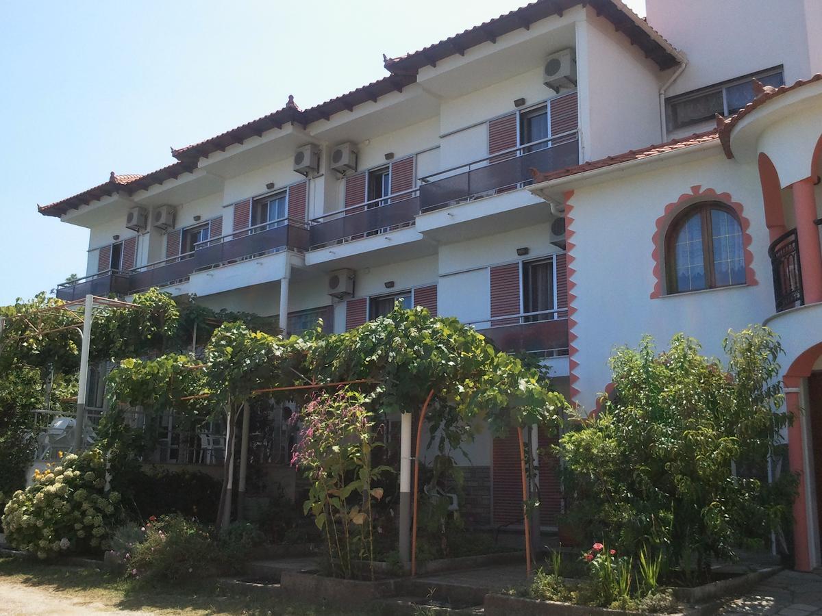 Hotel Kinira ภายนอก รูปภาพ
